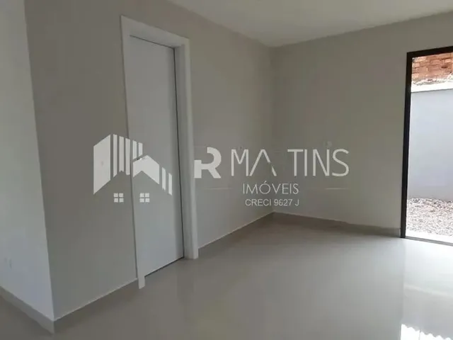 Imagem 4: Triplex com 3 Quartos e 1 Suíte no Bairro Sítio Cercado À Venda por R$ 746.500,00