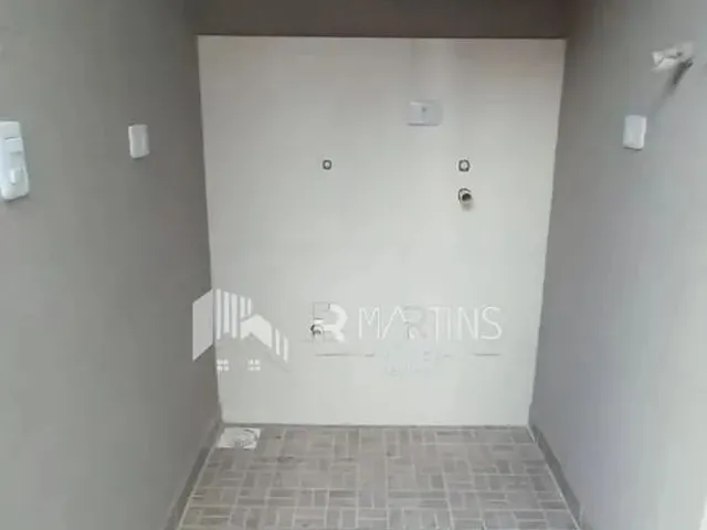 Imagem 7: Triplex com 3 Quartos e 1 Suíte no Bairro Sítio Cercado À Venda por R$ 746.500,00