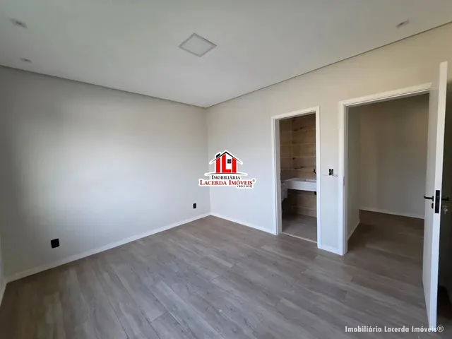 Imagem 16: Casa Duplex no Reserva do Parque com 3 Suítes Sendo 1 com Closet e Hidro/ 4 Vagas