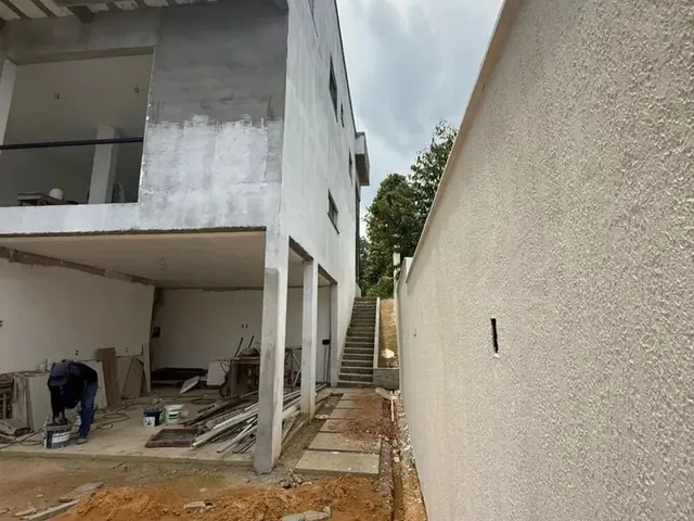 Imagem 9: Casa Triplex no Alphaville 4/ 03 Suítes com Closet/ + Escritorio/ Piscina Adulto/Infantil