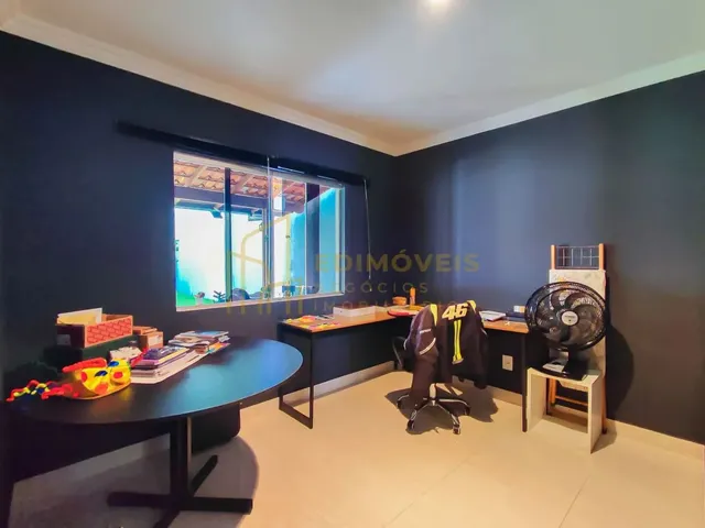 Imagem 12: Portal de Jacaraípe: Casa Ideal para Quem Busca Tranquilidade e Espaço!
