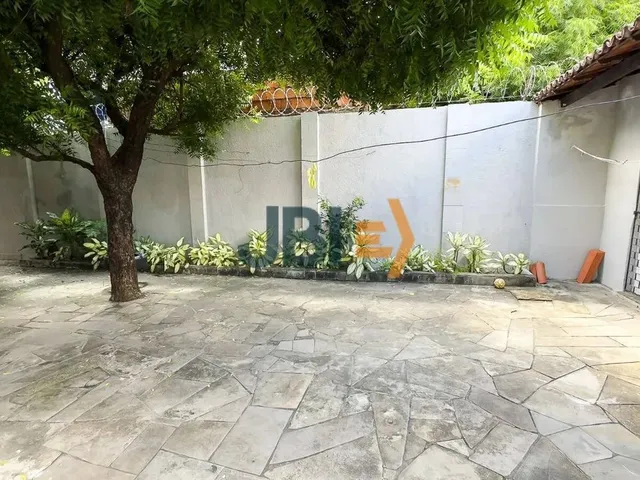 Imagem 4: Casa com 4 Quartos, Sendo 2 Suítes - Bairro Pici