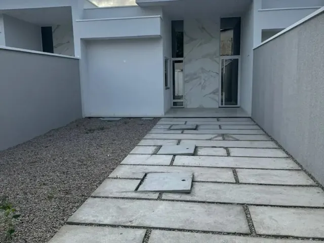 Imagem: Excelentes Casas com 3 Quartos, Atras das