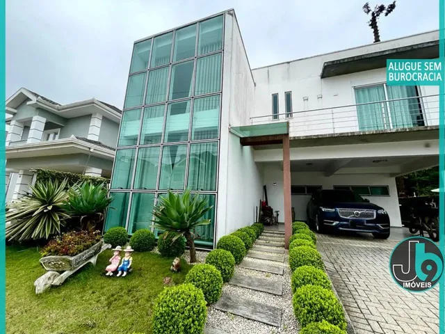 Imagem: Excelente Casa em Um dos Condomínios Mais