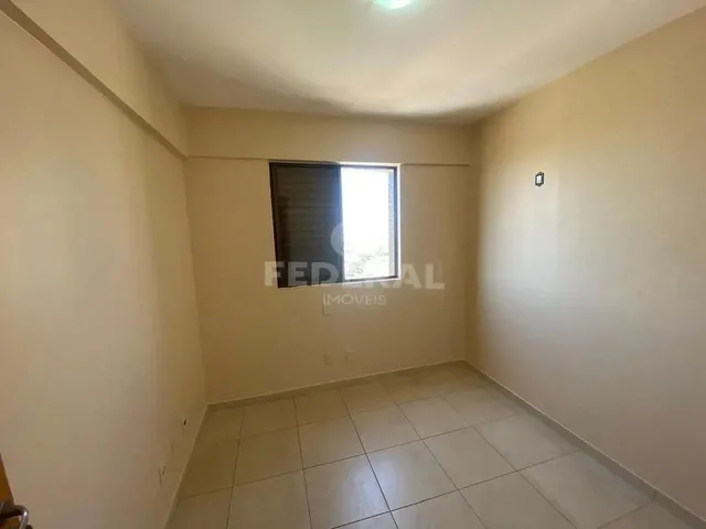 Imagem 12: Apartamento para Locação, 03 Quartos (Sendo 01 Suíte com Armários e Ar Condicionado)