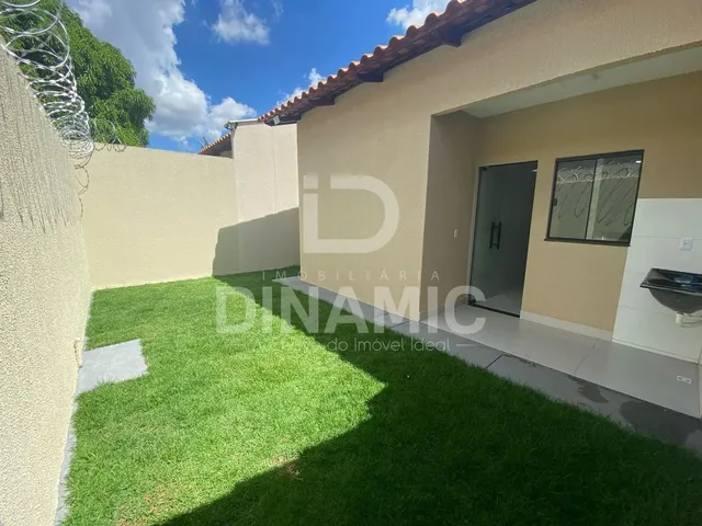 Imagem: Casa 3 Quartos com 2 Banheiros e Sala em