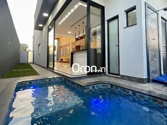Imagem: Casa Mobiliada com 3 Dormitórios À Venda