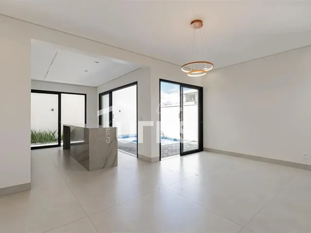 Imagem: Casa À Venda no Jardins Bolonha - 225M2