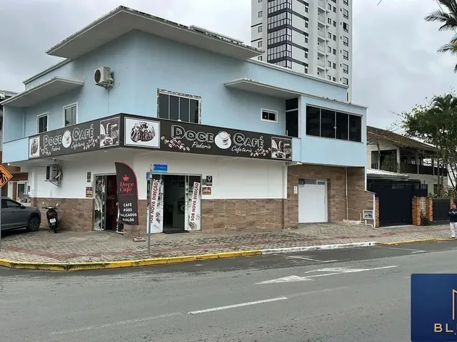 Imagem 4: Predio Comercial e Residencial no Centro de Piçarras