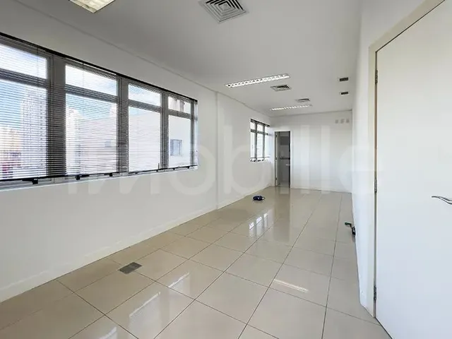 Imagem: Sala Comercial no Centro Empresarial Embraed