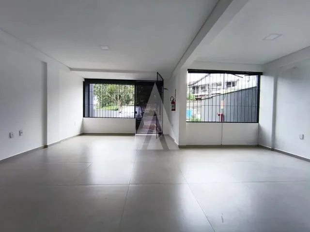 Imagem 2: Loja Comercial com 43,45 M² no Costa e Silva com 02 Vagas de Estacionamente Frontal
