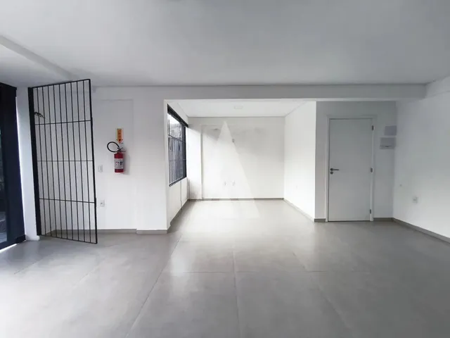 Imagem 6: Loja Comercial com 43,45 M² no Costa e Silva com 02 Vagas de Estacionamente Frontal