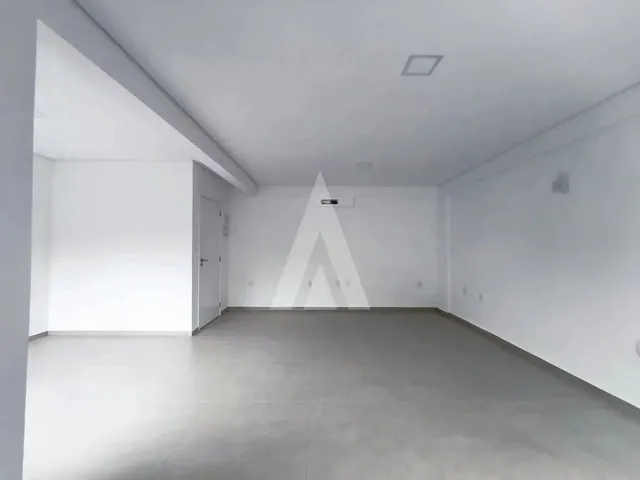 Imagem 8: Loja Comercial com 43,45 M² no Costa e Silva com 02 Vagas de Estacionamente Frontal