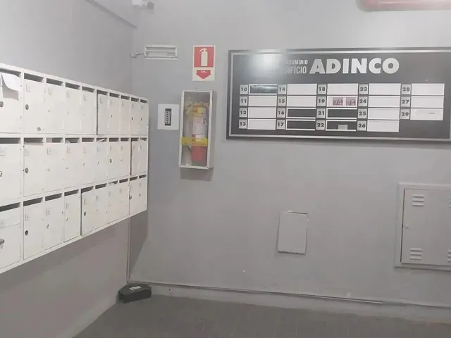 Imagem 8: Aluga-Se Sala Comercial Jlle, Centro Edificil Adinco, Rua Princesa Isabel N° 264 R$1.00
