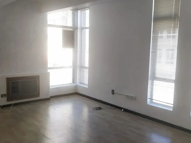 Imagem 6: Aluga-Se Sala Comercial Jlle, Centro Edificil Adinco, Rua Princesa Isabel N° 264 R$1.00