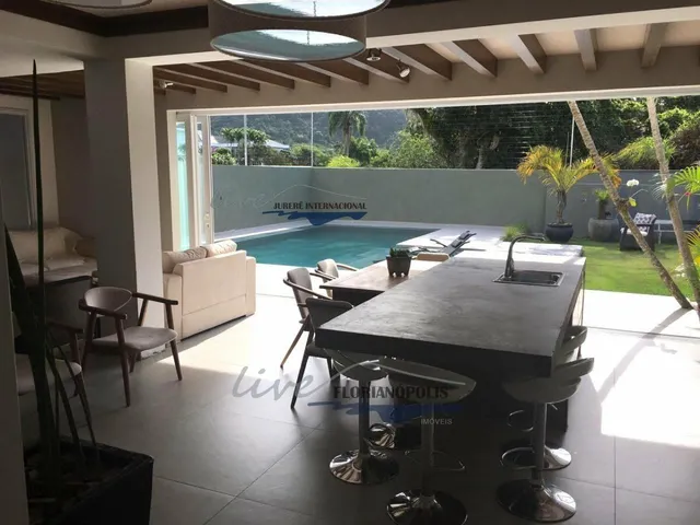 Imagem 9: Casa Padrão para Aluguel em Jurerê Internacional Florianópolis-SC