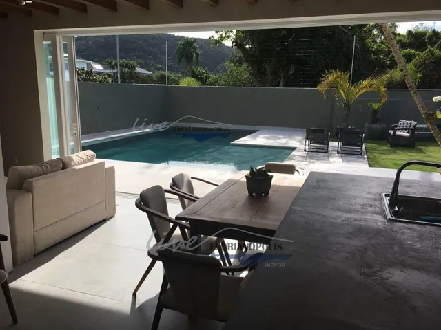Imagem 4: Casa Padrão para Aluguel em Jurerê Internacional Florianópolis-SC