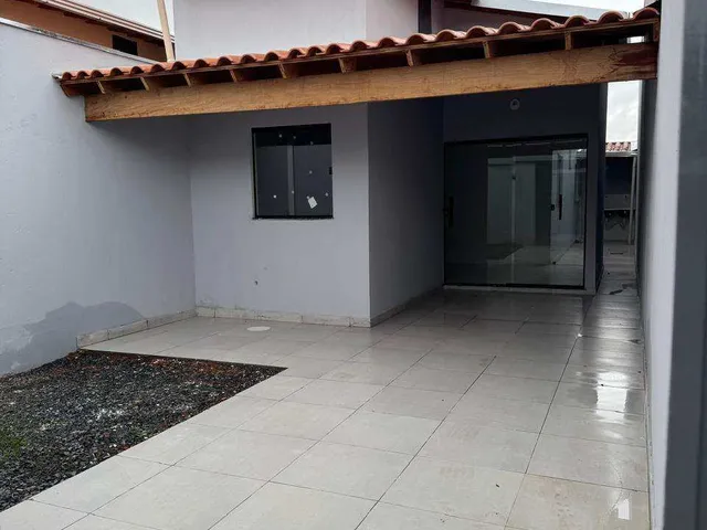 Imagem: Casa à venda em Montes Claros, Carmelo