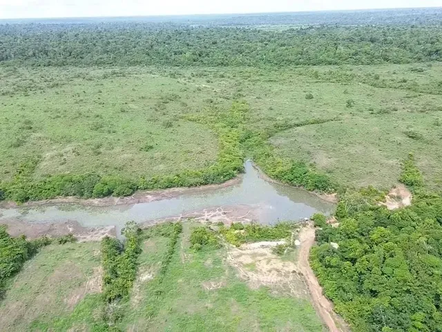 Imagem: A fazenda possui 45.000.000m² de Área e está localizado