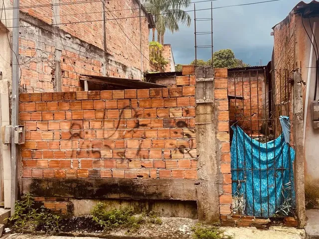 Imagem: Terreno com Área Construída