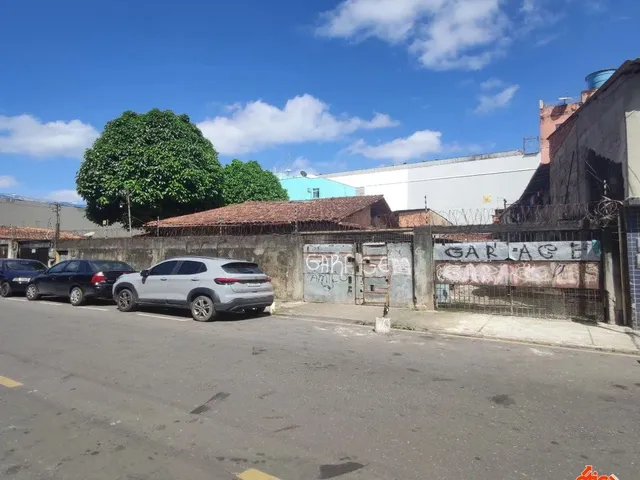Imagem: Terreno Murado Medindo 15,00M X 30,00M