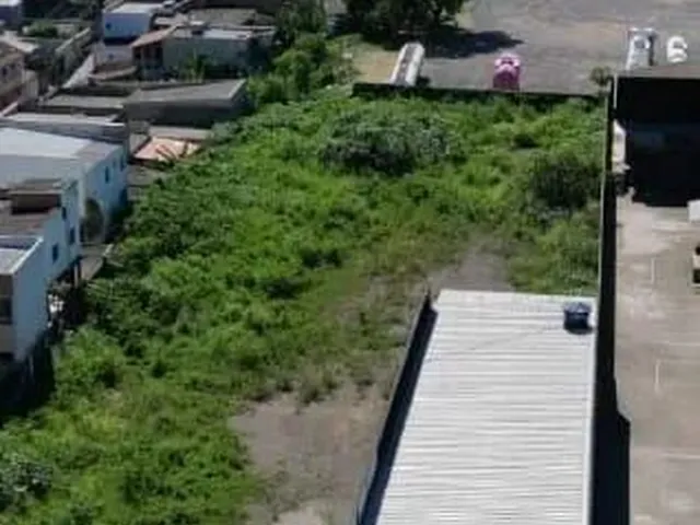 Imagem: Terreno À Venda no Bairro Jardim Limoeiro