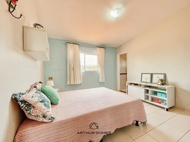 Imagem 7: Casa em Candeias com 3 Quartos e 240 m²