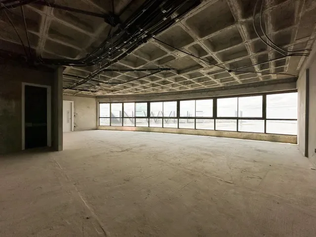 Imagem 4: Apartamento À Venda no Edifício Mirante Capibaribe com 268M² 4 Suítes