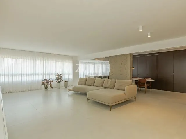 Imagem 4: Apartamento Exclusivo com 4 Dormitórios no Batel