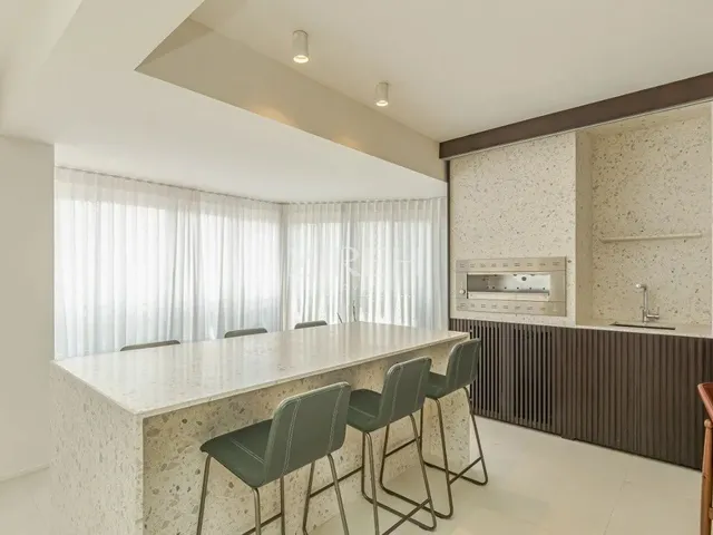 Imagem 6: Apartamento Exclusivo com 4 Dormitórios no Batel
