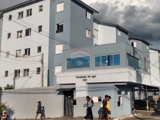 Imagem: O apartamento possui 2 Dormitórios, 1 Banheiro, 1 Vaga na