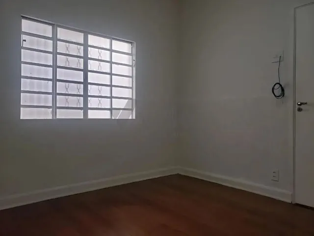 Imagem 2: Casa À Venda em Campinas, Centro, com 3 Quartos, com 93 M²
