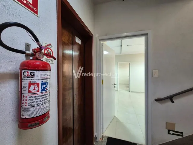 Imagem: Sala Comercial À Venda na Avenida Francisco