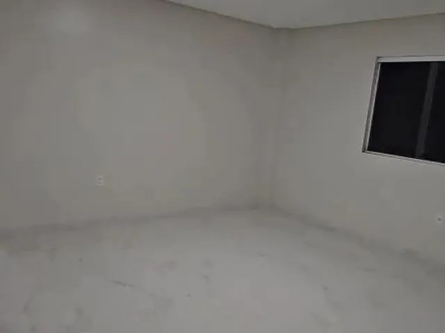 Imagem: O apartamento possui 2 Dormitórios, 1 Suíte, 2 Banheiros,