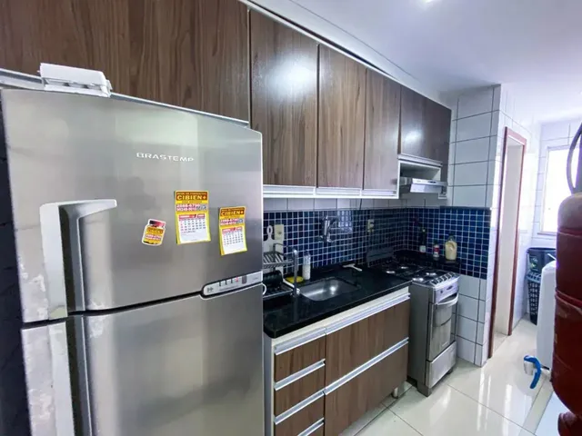 Imagem 3: Imóvel para Venda com 75 Metros Quadrados com 2 Quartos em Praia da Costa - Vila Velha
