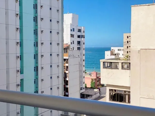 Imagem 4: Imóvel para Venda com 75 Metros Quadrados com 2 Quartos em Praia da Costa - Vila Velha