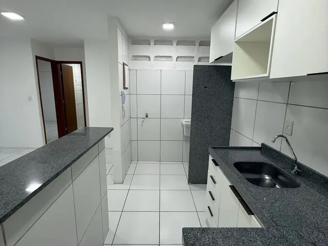 Imagem: O apartamento possui 2 Dormitórios, 1 Suíte, 2 Banheiros,