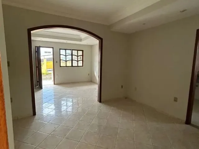 Imagem 2: Excelente Casa Térrea, 125M2, Escriturada, Centro, Viana, Próximo a Igreja Católica
