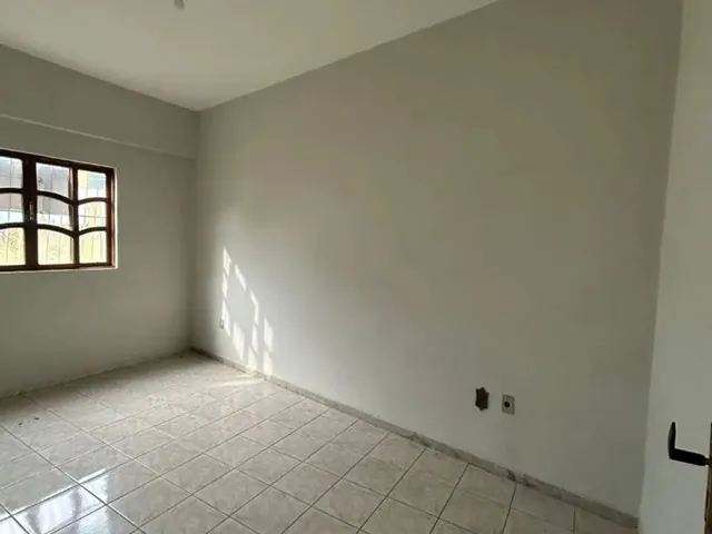 Imagem 6: Excelente Casa Térrea, 125M2, Escriturada, Centro, Viana, Próximo a Igreja Católica
