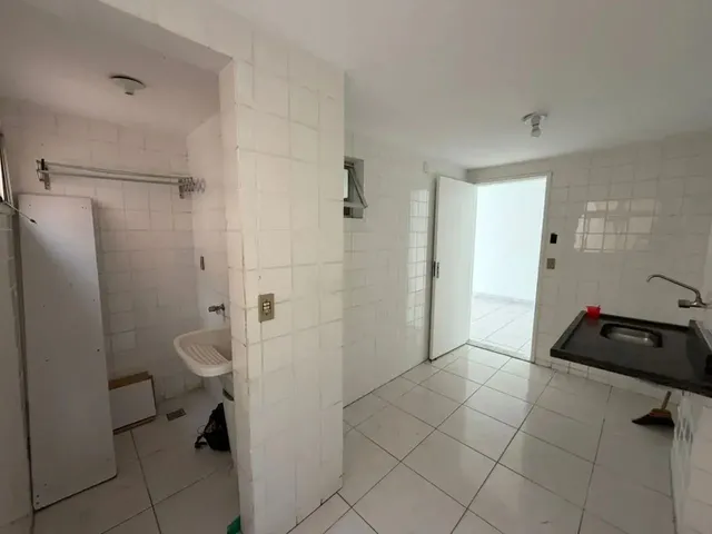 Imagem 4: Oportunidade Praia de Itapoã 2 Quartos com Elevador