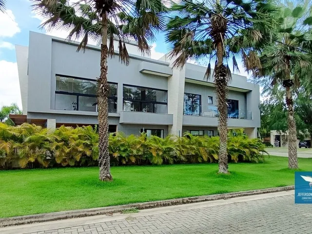 Imagem: Belíssima Casa Duplex em Lote de Esquina