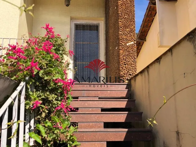 Imagem: Casa com 5 dormitórios, sendo 2 suítes