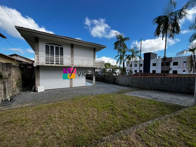 Imagem: Sobrado com 4 quartos, sendo 1 suíte e
