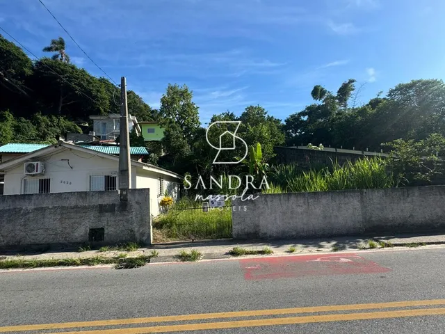 Imagem: Casa à venda no bairro Ponta das Canas