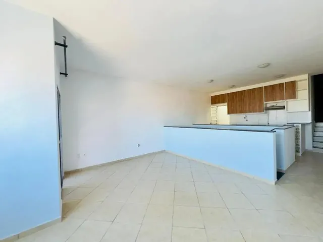 Imagem 16: Imóvel para Aluguel Possui 110 Metros Quadrados com 2 Quartos em Parque Jambeiro