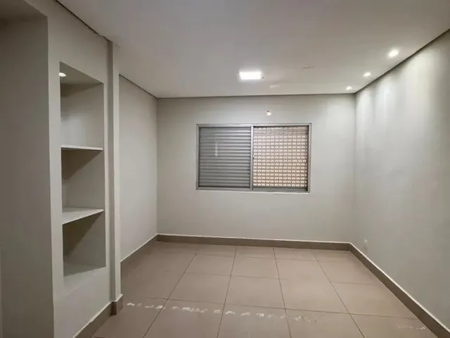 Imagem 4: Sala Comercial 200 M²