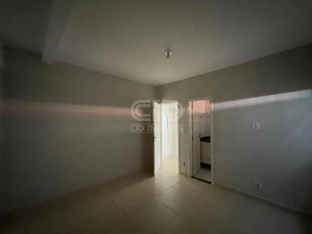 Imagem 11: Casa Comercial com 4 Quartos no Bairro Barra do Pari