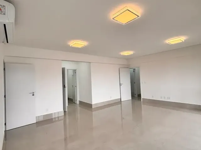 Imagem 11: Imóvel para Aluguel Possui 165 Metros Quadrados com 3 Quartos em Jardim Petrópolis