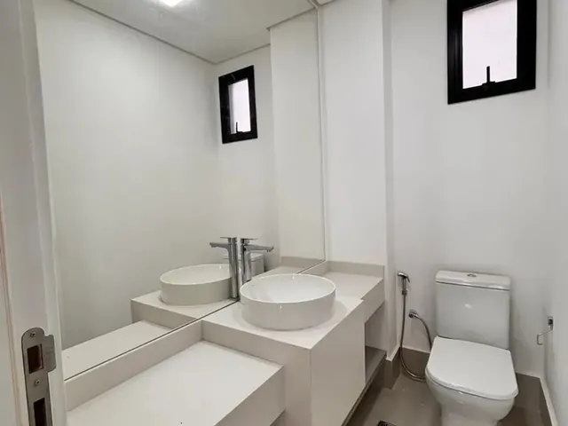 Imagem 9: Imóvel para Aluguel Possui 165 Metros Quadrados com 3 Quartos em Jardim Petrópolis