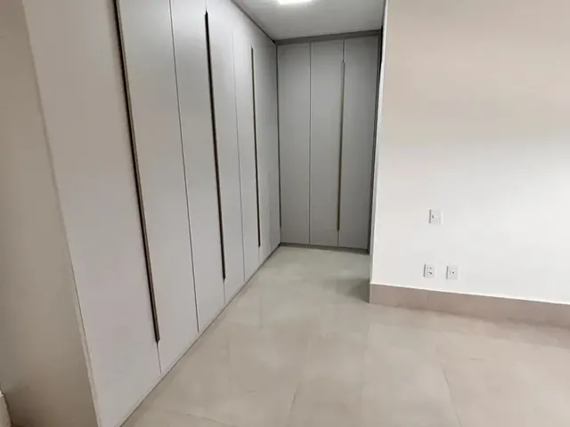 Imagem 12: Imóvel para Aluguel Possui 165 Metros Quadrados com 3 Quartos em Jardim Petrópolis